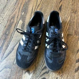 Adidas Samba indoor soccer shoes. Worn outside just once. Great condition.
